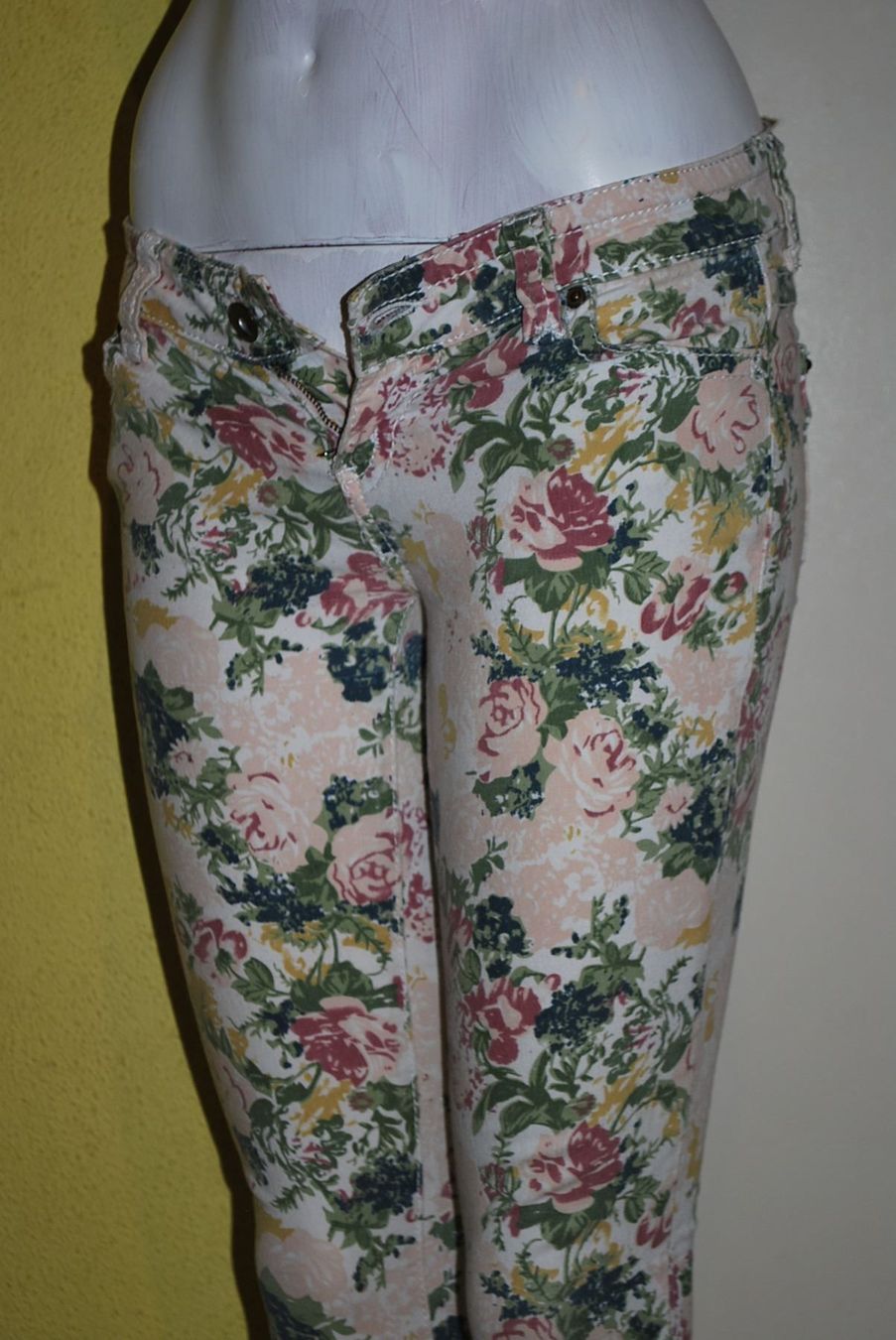 Jeans: FIRST KISS Jeans taille / Grosse XS – Usato da Cossonay-ville venduto da Super-Price-Quality 5