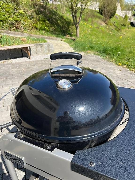 Griglie: Weber Performer Premium Grill 57cm Schwarz  – Usato da Eschlikon TG venduto da Claudia1977 1