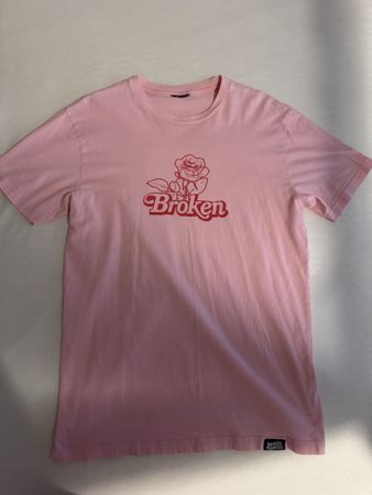 PINK BROKEN PROMISES SHIRT💕