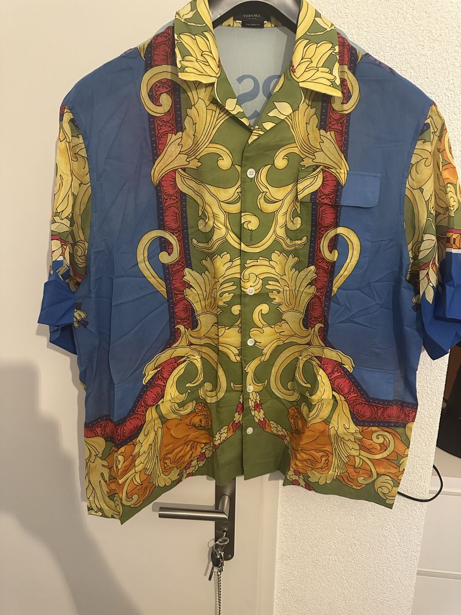 Camicette: Camicia Versace XL  – Nuovo (secondo la descrizione) da Les Avanchets venduto da luc_5qgm 2