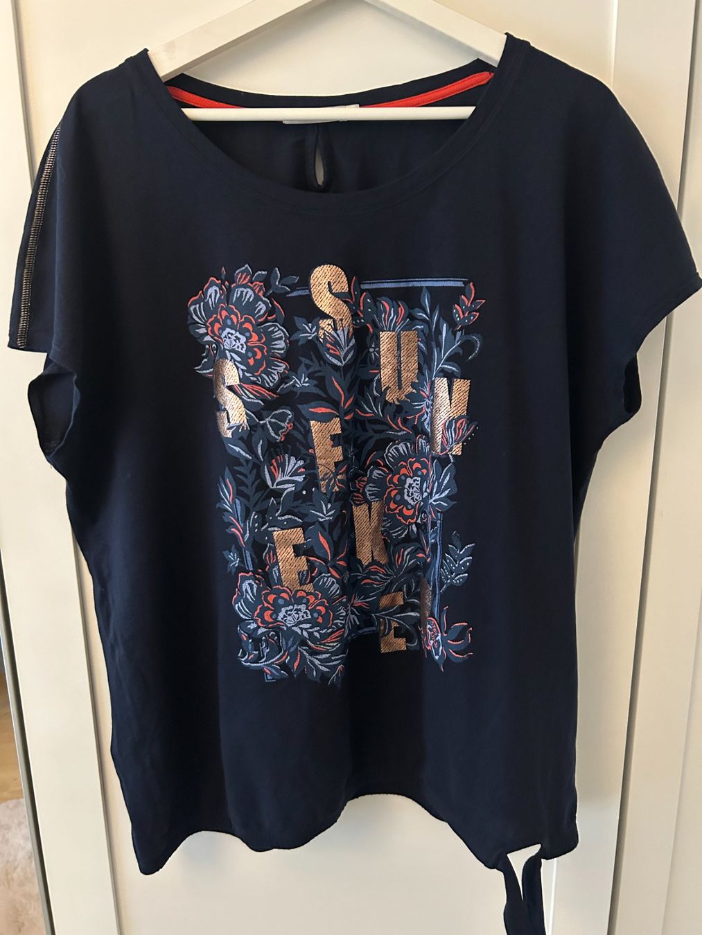 T-shirt: Damen GEGIL  T-Shirt XL – Nuovo (secondo la descrizione) da Biel/Bienne venduto da MariMari05
