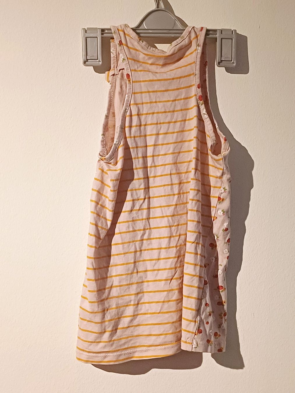 H&M Camicette, T-shirt & Top: Oberteil Grösse 122 von H&M – Usato da Schönenwerd venduto da pomodor 1