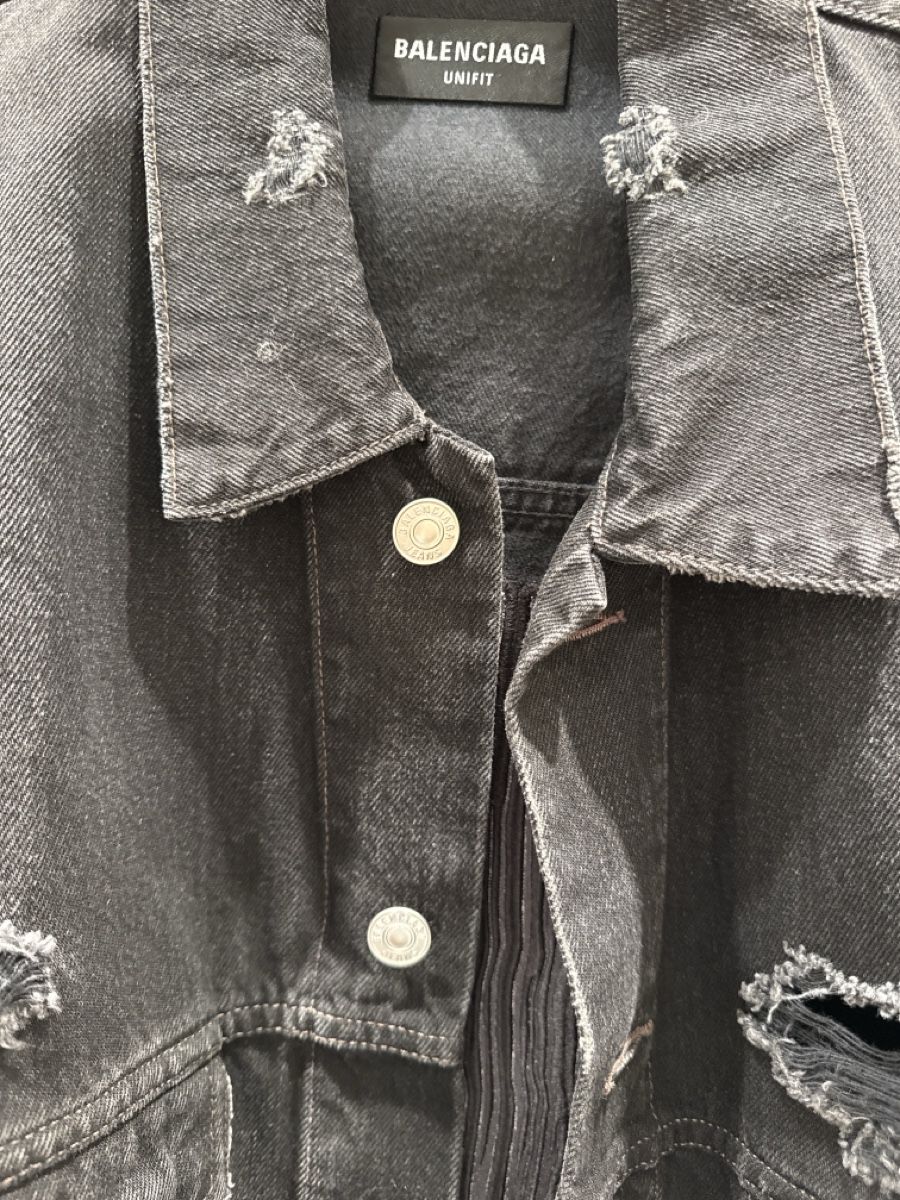 Balenciaga Jacken: Oversized Balenciaga jacket – Gebraucht aus geneve von gro_7mmx 1