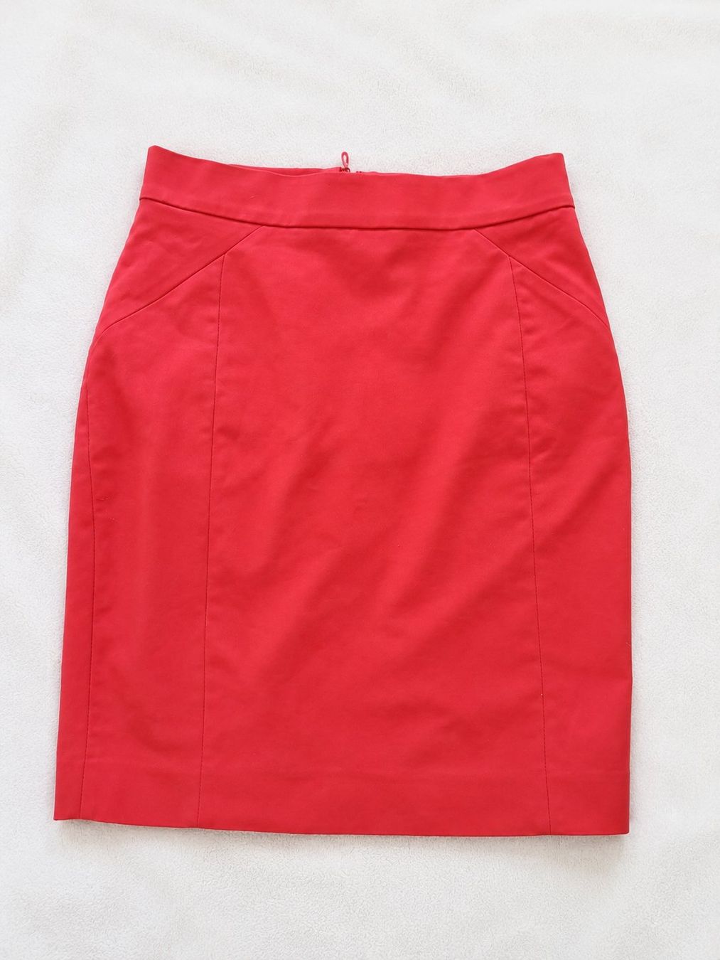H&M Röcke: Jupe droite rouge taille 38 – Gebraucht aus Nyon von Taritaro 1
