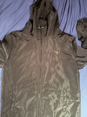 Prada Steppjacke — Grösse S - Perfekt für Frühling/Herbst!