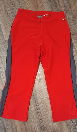 Fitness Damenhose 3/4 NIKE, rot/schwarz, Gr. M