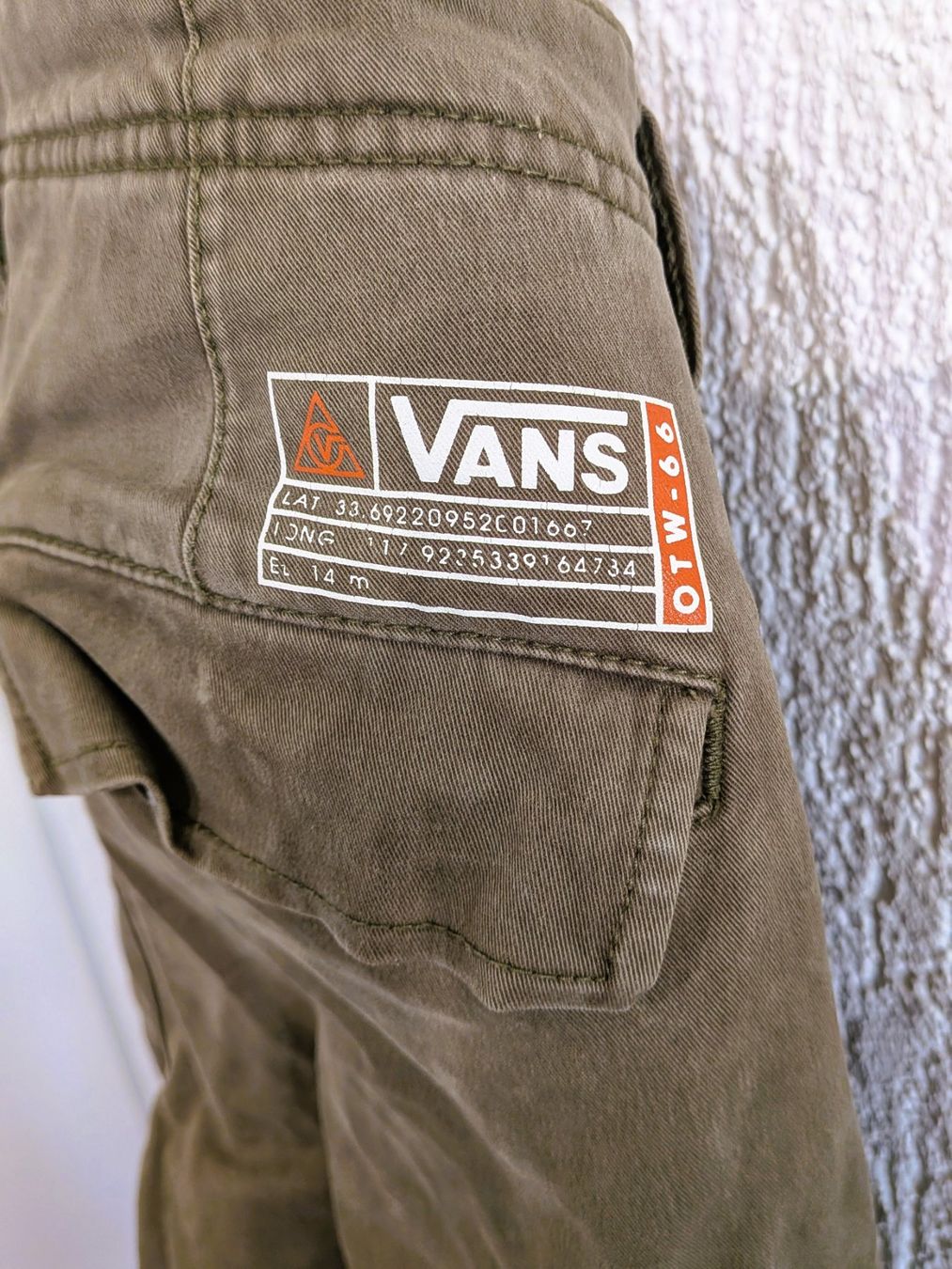 Pantaloni: Vans Cargo-Hose Olivgrün - 32 – Usato da Pfäffikon SZ venduto da RainerZuefall 1