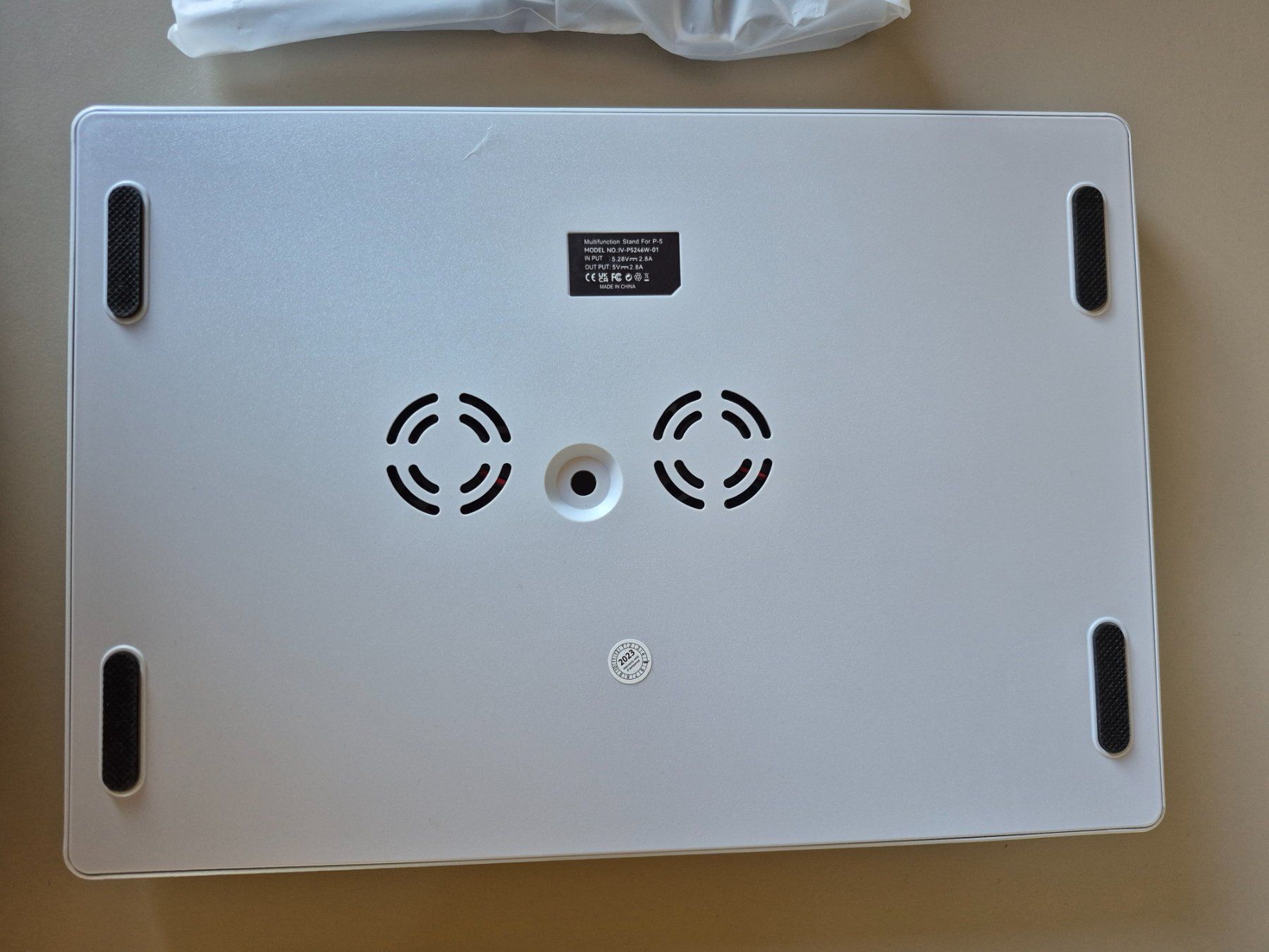 Supporti a parete: PS5 Cooling Stand with Controller Charger OTVO – Usato da Winterthur venduto da ale_7v5y 2