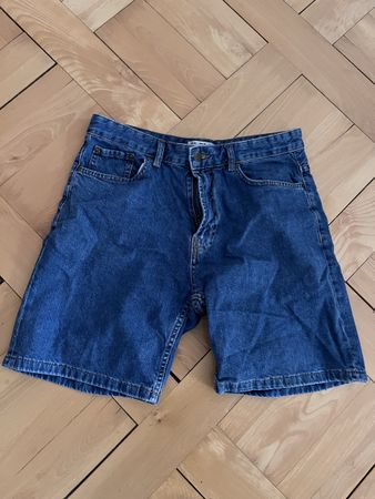 2 Shorts,Gr. M, Jeans & Beige, Top Zustand ☀️