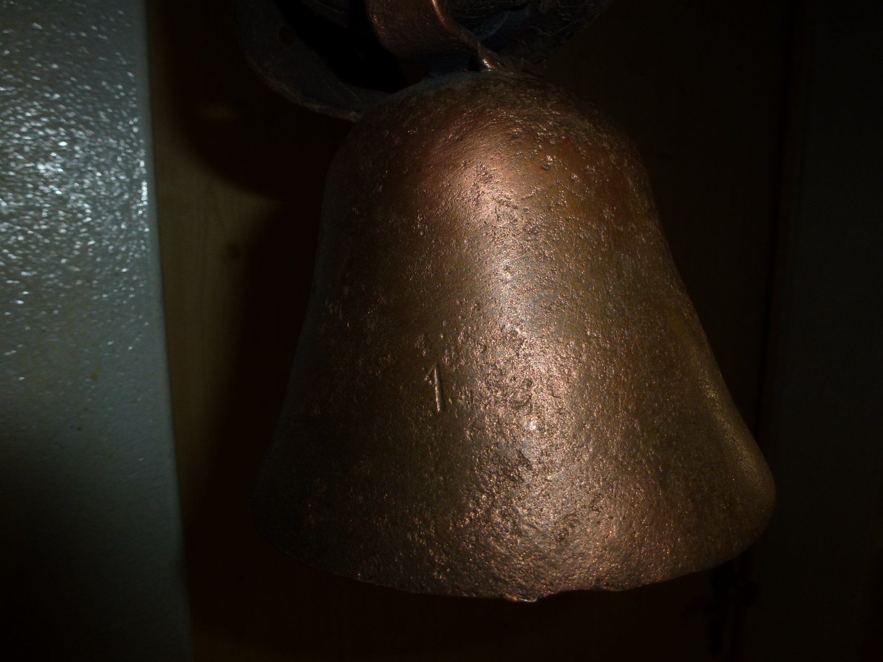 Cloches & sonnailles: Eisen Glocke verkupfert – D'occasion à Bürglen UR par daisyxy5 2