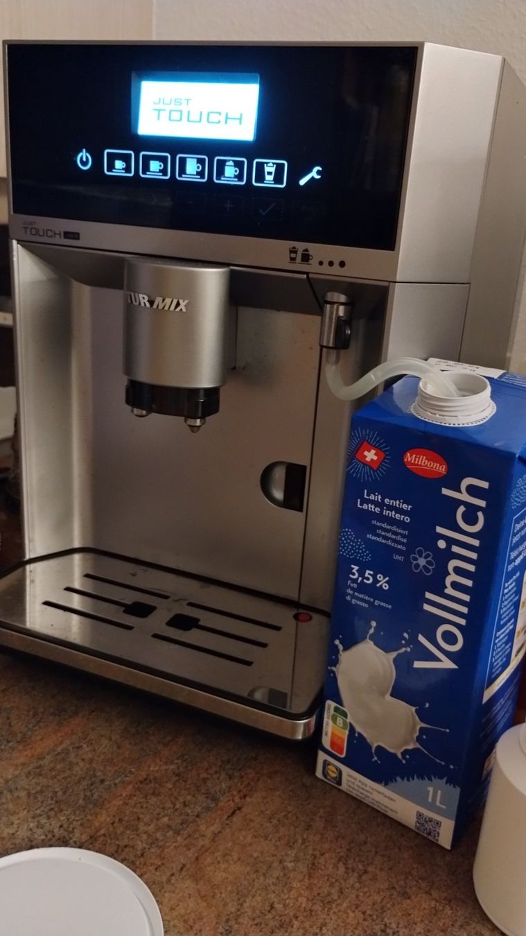 Turmix Macchine per caffè & Macchine per espresso: Turmix Just Touch + Milk Kaffeevollautomat – Usato da Bern venduto da Jihman 2