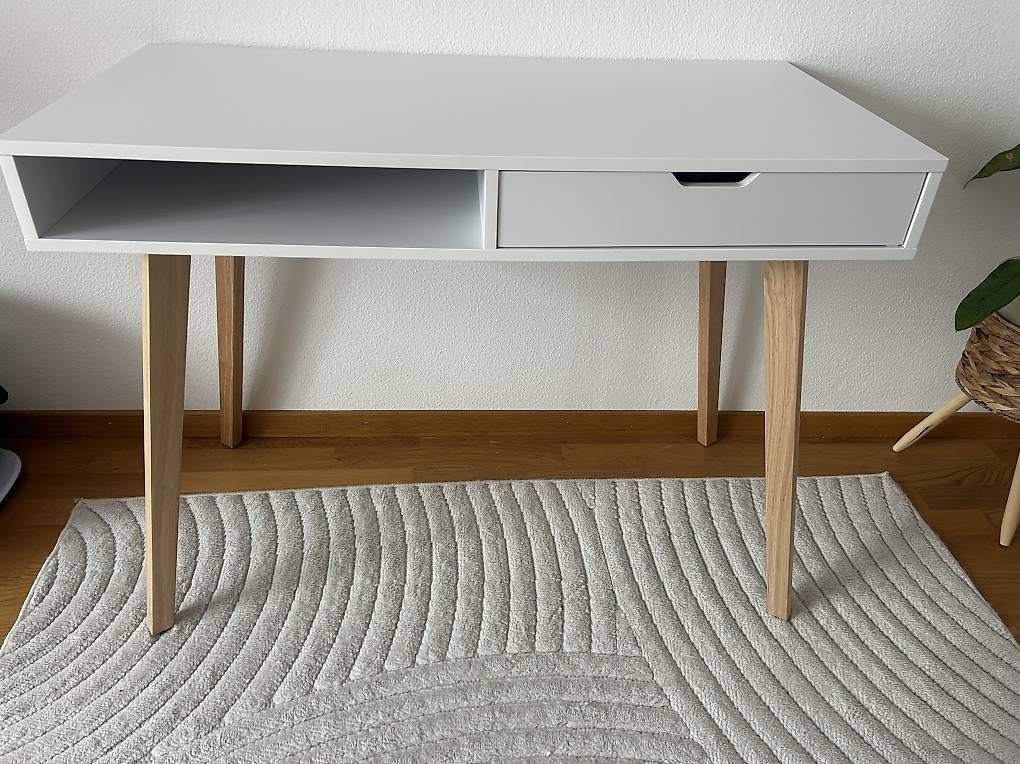 Bureaux: Schreibtisch neu  – D'occasion à Guntershausen par elv_7hn5