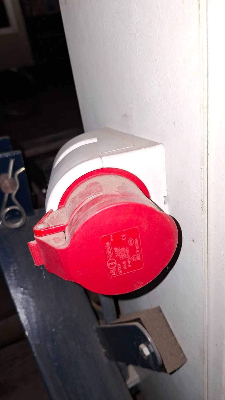 Tutte le macchine: Zapfwellengenerator – Usato da Weissenstein b. Solothurn venduto da sewe09 3