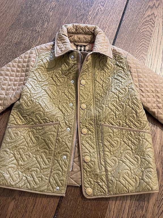Burberry Giacche & Cappotti: Burberry Kinder Jacke, Top Zustand – Usato da Thalwil venduto da vverinha