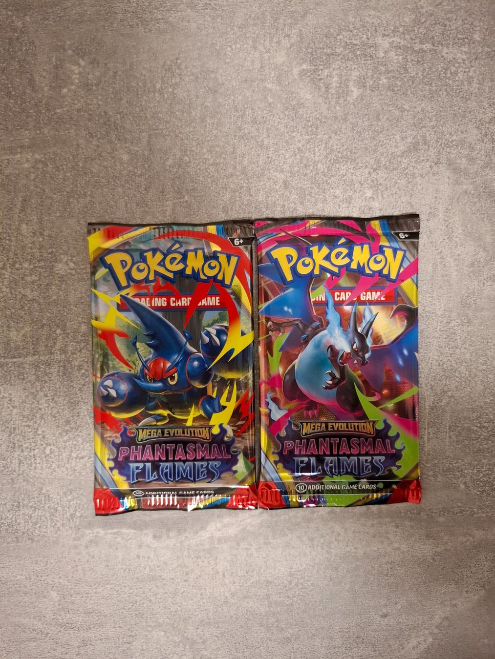 Pokémon Carte collezionabili: 2x Phantasmal Flames Booster Pack aus (First Partner) – Nuovo e nell'imballaggio originale da Winterthur venduto da andrekeller95