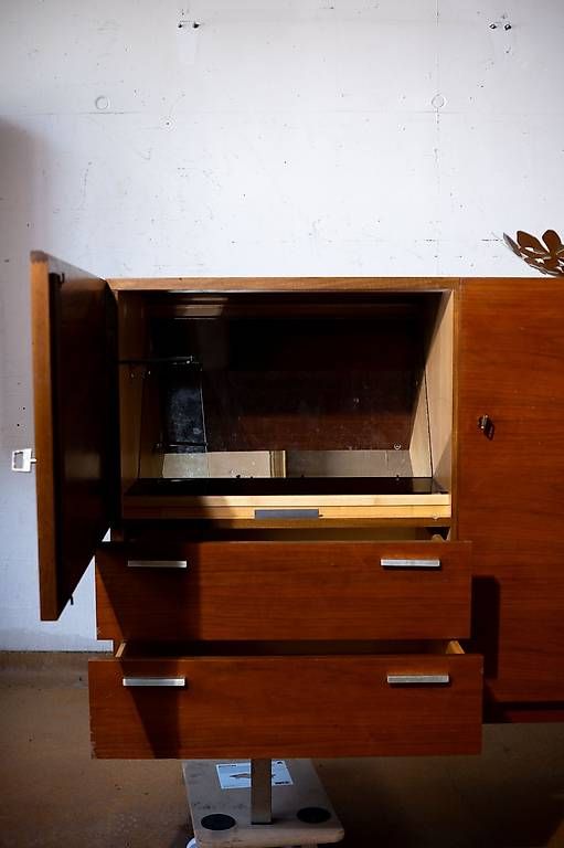 Cassettiere: Vintage Sideboard | Schweizer Design | Mid-Century Holz – Usato da Rain venduto da luis_nabulon8 1