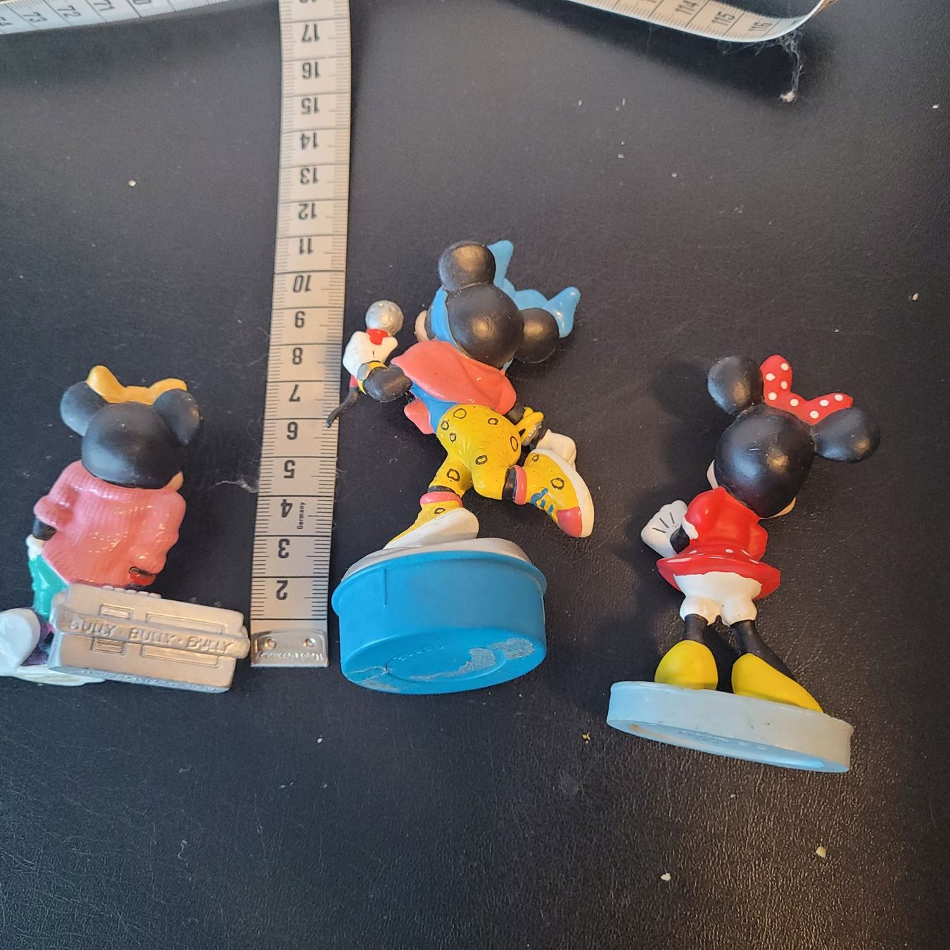 Statuette: 3 mal Minnie Maus – Usato da Winterthur venduto da Schnufel0 1