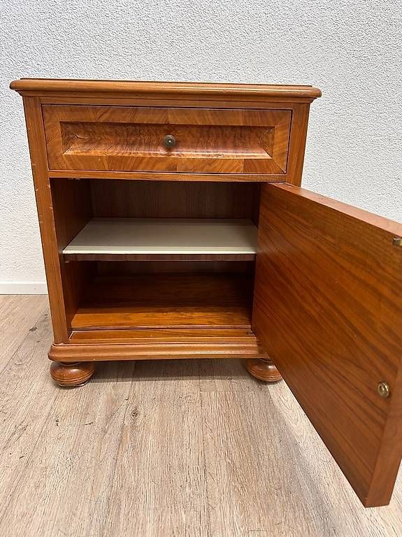 Comodini: Vintage Nachttisch im Biedermeier Stil – Usato da Obernau venduto da Arche_Noah_Brocki 4
