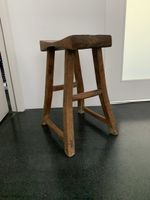 Zwei antike asiatische Hocker, Stuhl, Stühle