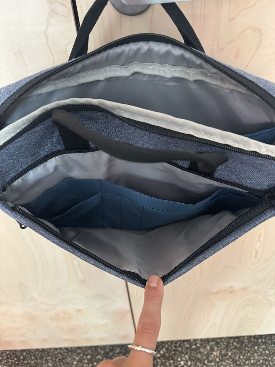 Taschen: Dicota Laptop bag – Gebraucht aus Zürich von gva_r9gs 2