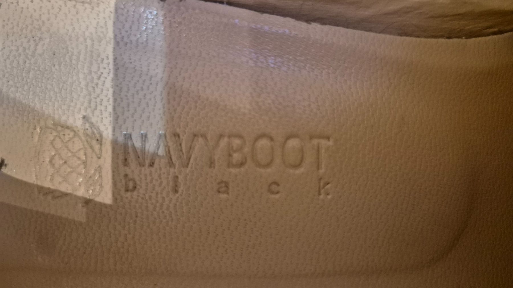 Navyboot Scarpe da donna: Pumps aus Leder Gr. 37 von Navyboot – Usato da Schönenbuch venduto da Rasmo 8