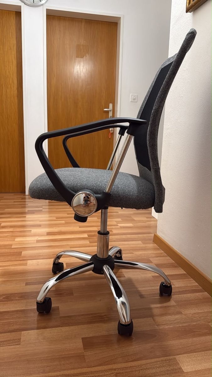 Rollstühle: Bürostuhl  – Neu (gemäss Beschreibung) aus Mönchaltorf von gol_pg75