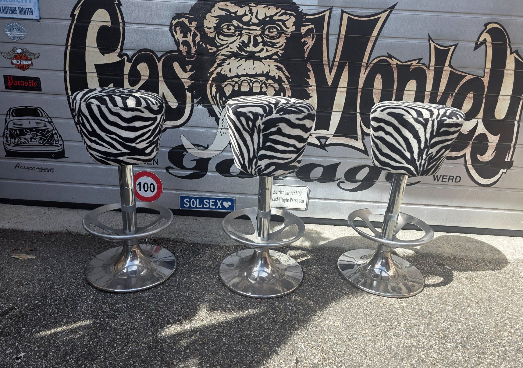 Tabourets: Barhocker mit Zebra-Bezug 3 Stk. – D'occasion à Schönenwerd par djj_8fyl
