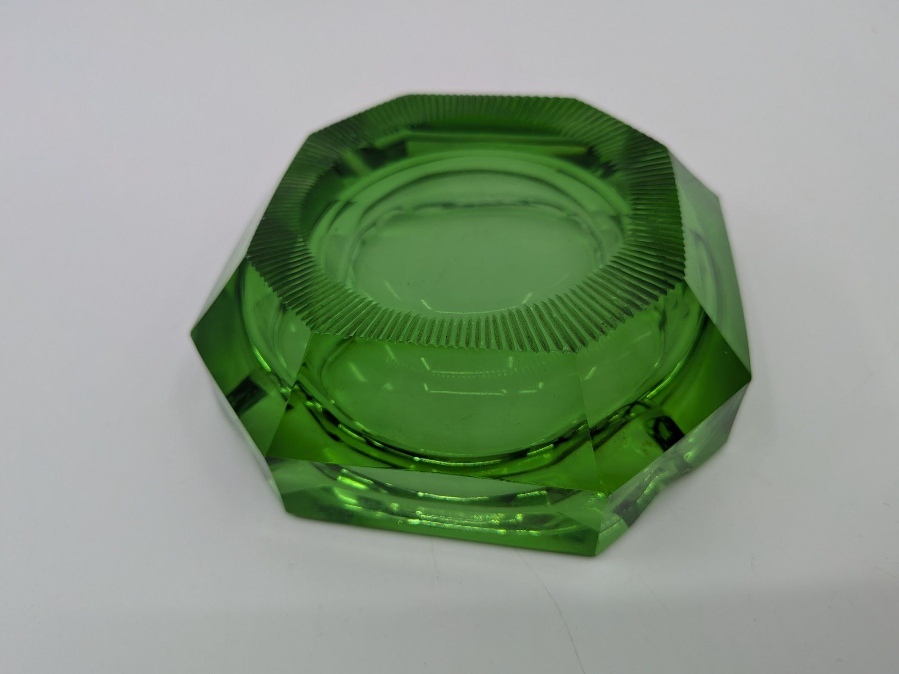 Portacenere: Aschenbecher grünes Glas – Usato da Emmen venduto da magelan 2