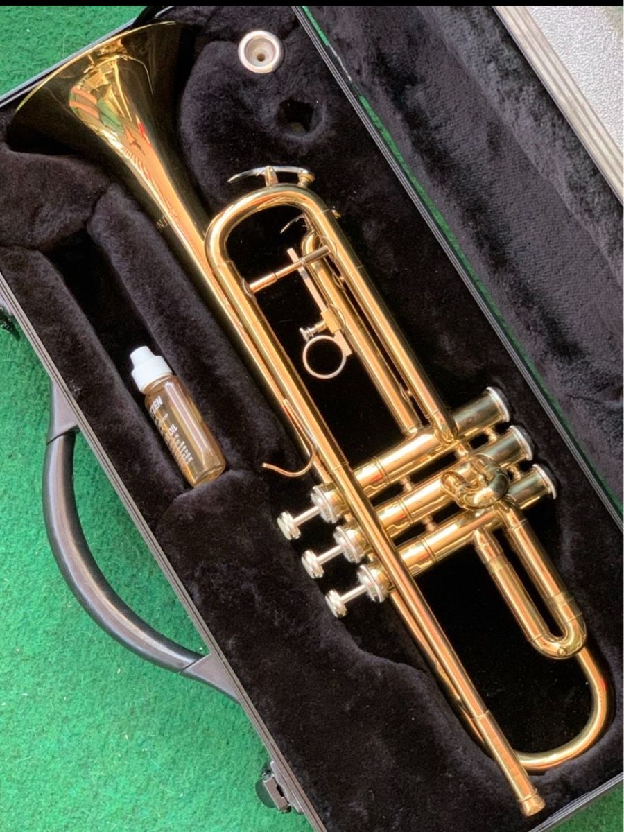 Musikinstrumente: „TROMPETE“ mit Koffer – Gebraucht aus Wangen b. Olten von Finolino28