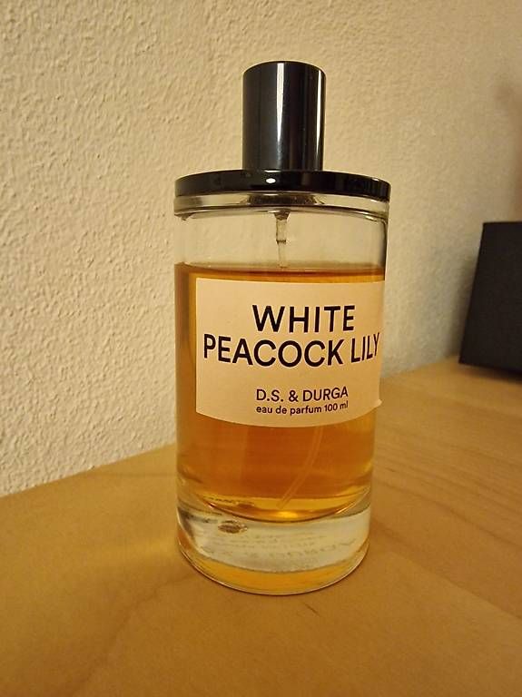 Parfum & Eau de Toilette: D.S. & Durga White Peacock Lily Eau De Parfum Spray – Gebraucht aus Cadro von gan_zw8t 1