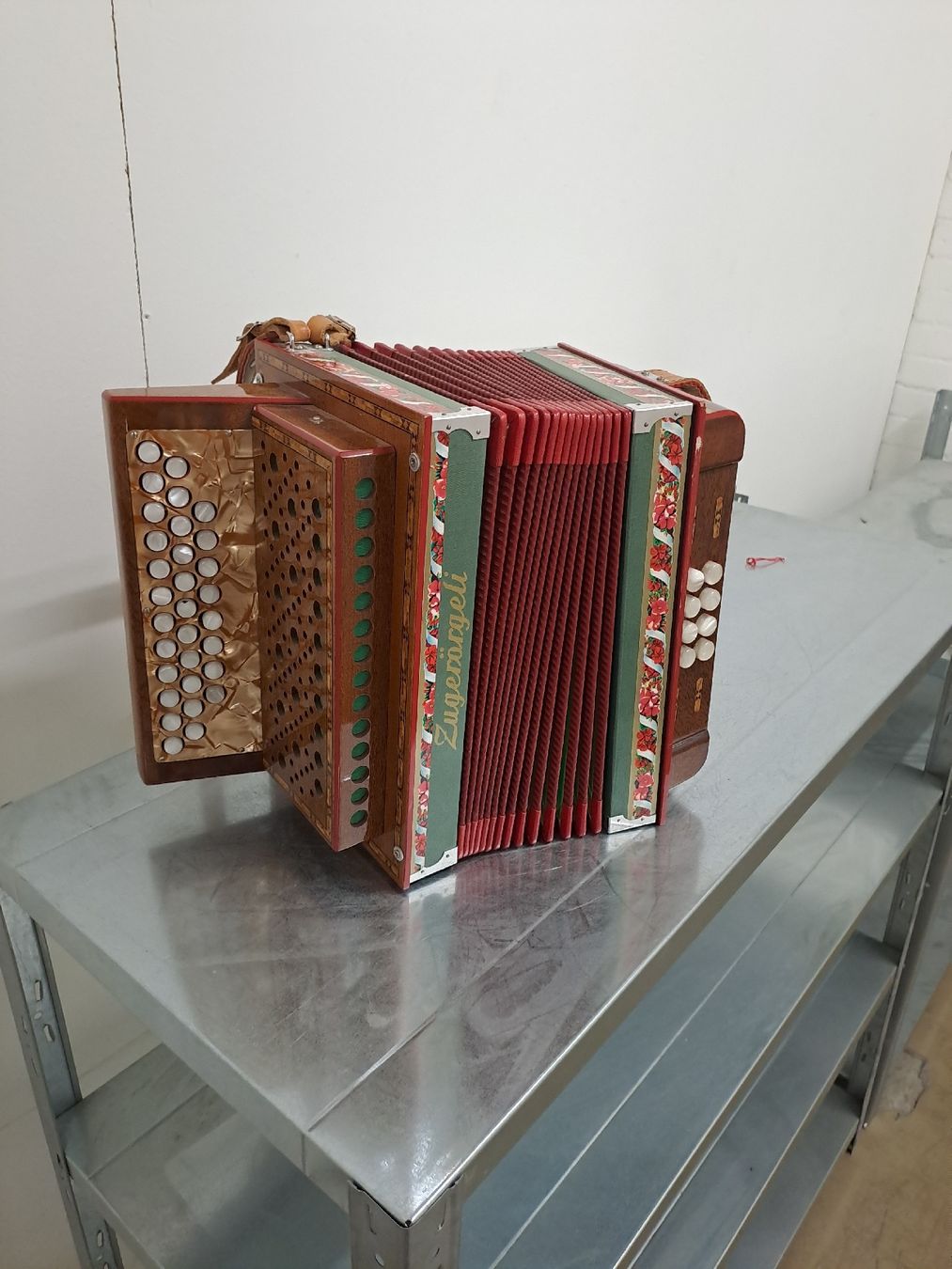 Musikinstrumente: zuger orgeli ton C – Gebraucht aus Villeneuve von BibiVintage 4