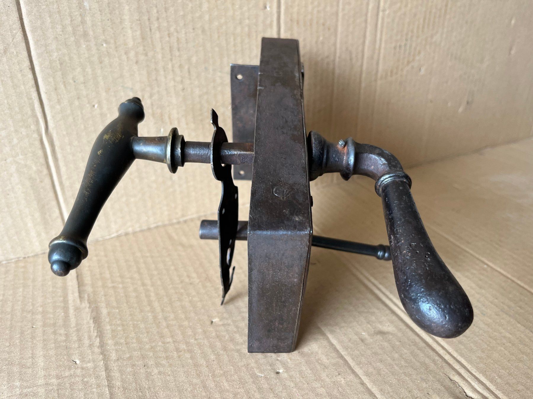 Cadenas: Türschloss Eisenschloss Ug – D'occasion à Unterkulm par esco 1