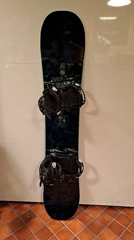 Nidecker Board: Nidecker Snowboard 143W inkl. Neue Bindung – Nuovo (secondo la descrizione) da Oberrieden venduto da Raja011