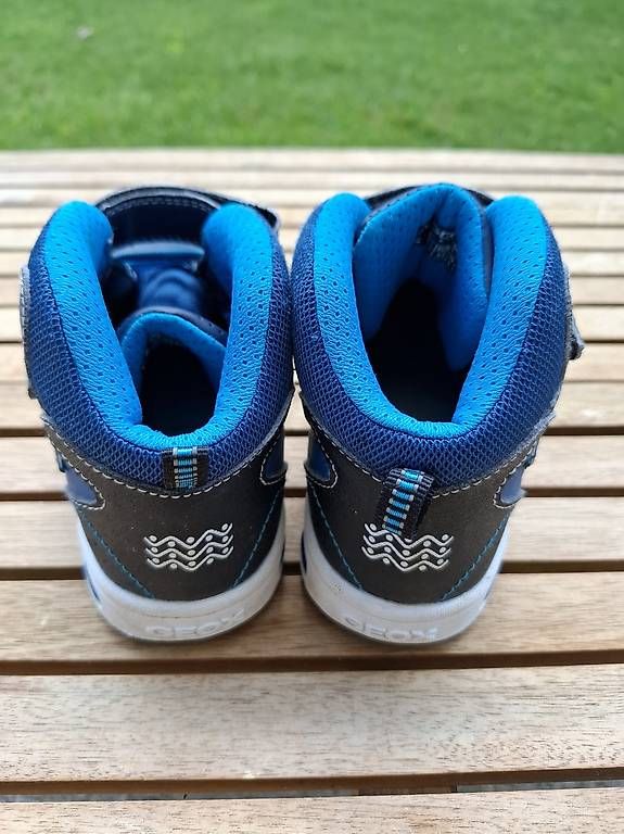 Geox Scarpe per ragazzi: Geox Sneakers Gr. 32 Blinkies – Usato da Männedorf venduto da Einhornmama 2