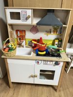 Spielzeugküche mit Zubehör
