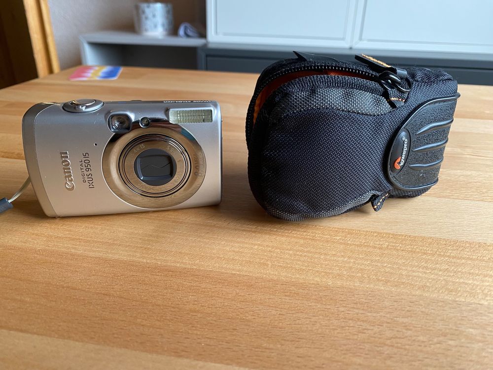 Kleinbildkamera Canon Digital IXUS 950 IS | Kaufen auf Ricardo