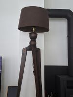 Stehlampe Dreibein aus Holz dunkelbraun guter Zustand
