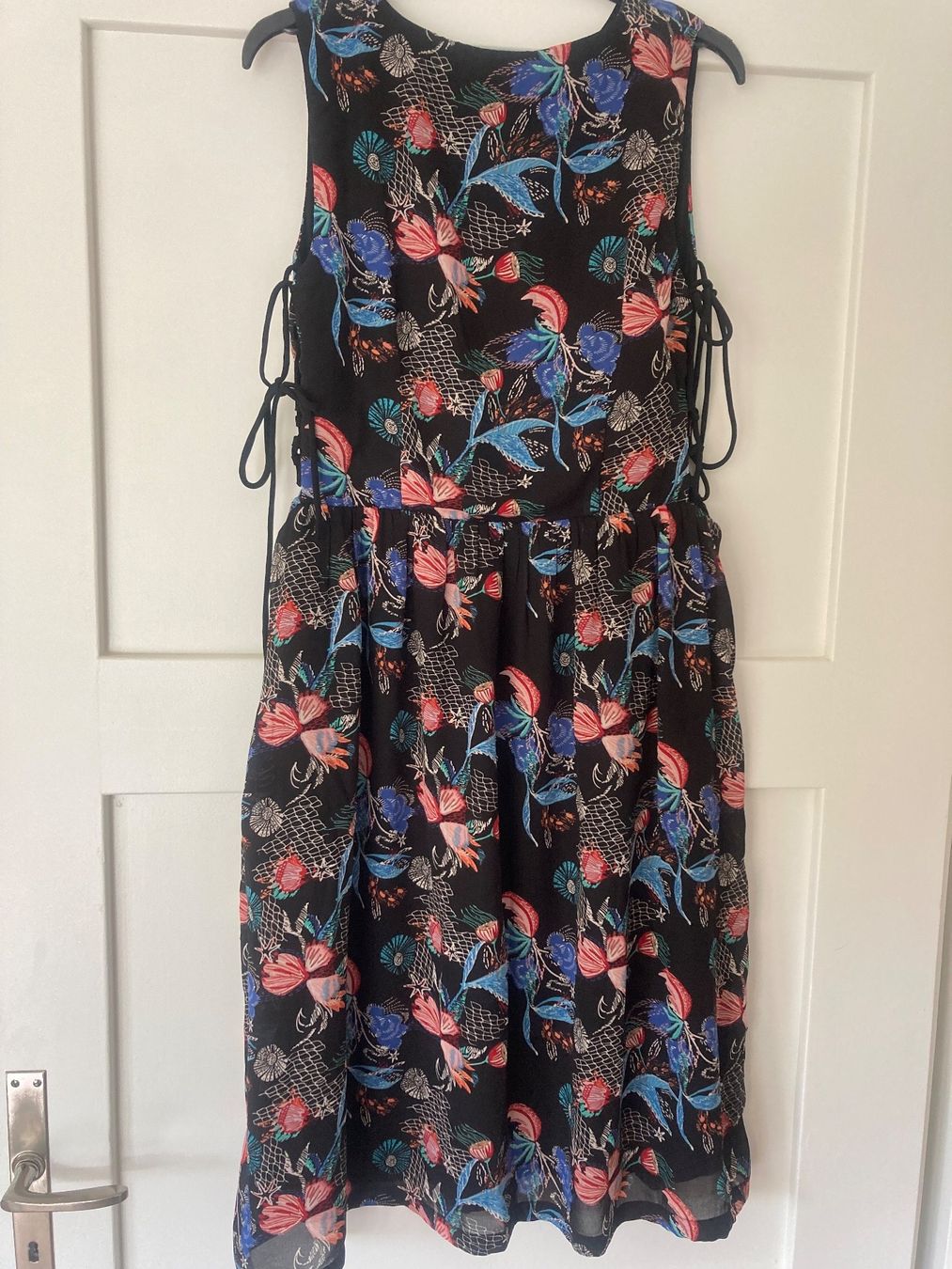 Vestiti: Schnürrkleid mit Blumenaufdruck – Usato da Zürich venduto da beckybron 1