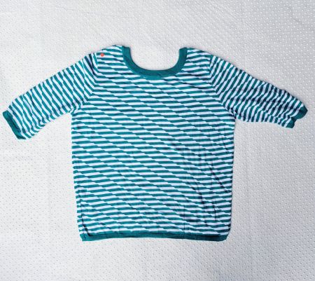 Modischer Pullover mit Streifenmuster, Grösse L