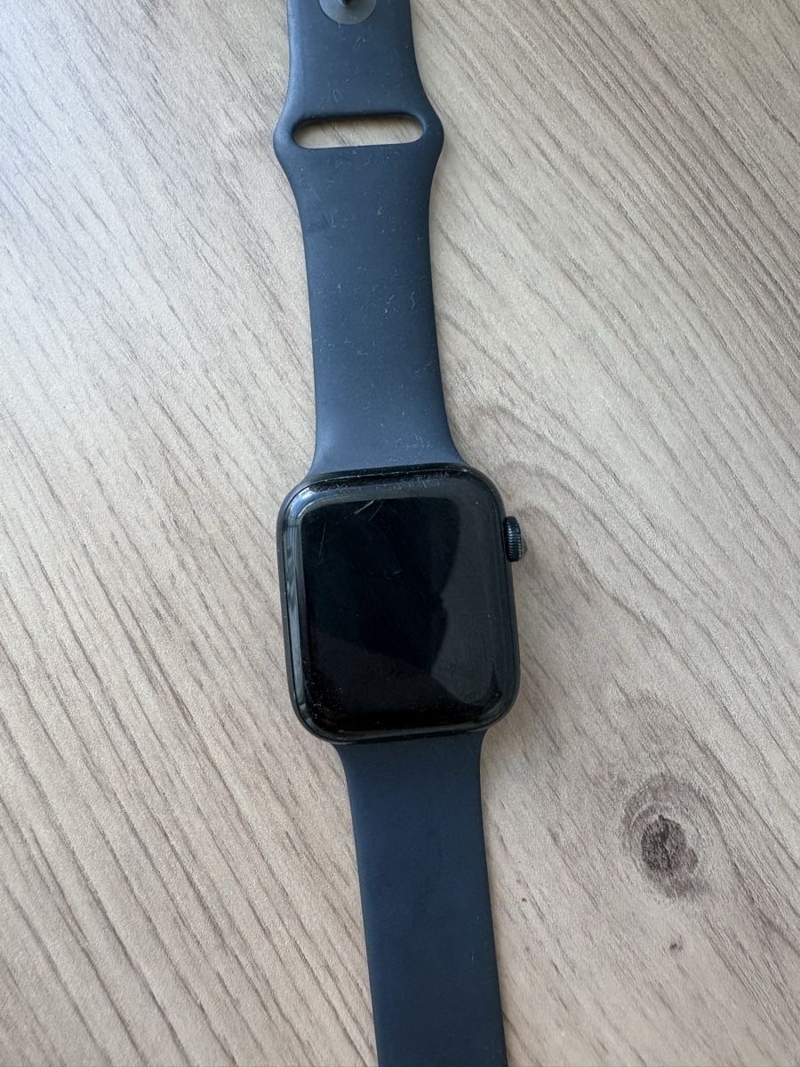 Apple Smartwatch: Apple Watch SE – Gebraucht aus Baden von cau_y7d7 1