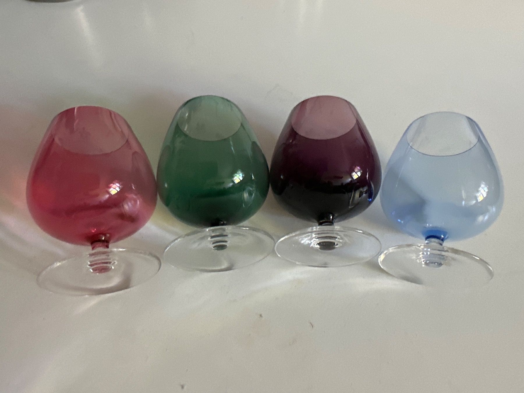 Verres: 4 verschiedenfarbige Gläser – D'occasion à Zürich par Chaeffeler 3