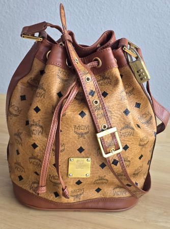 MCM Beuteltasche Medium Cognac Canvas