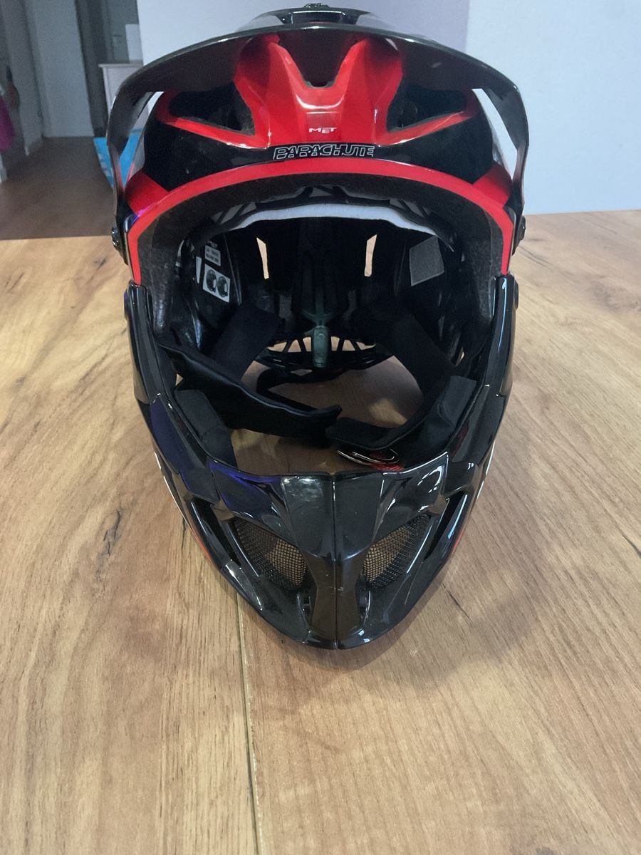 Caschi: MET Convertable / Full Face MTB Helmet – Grösse M – Usato da Richterswil venduto da Ianh1