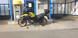 Suzuki V-Strom DL 650 XT, gelb Jg. 2025, erst 3000 Kilometer