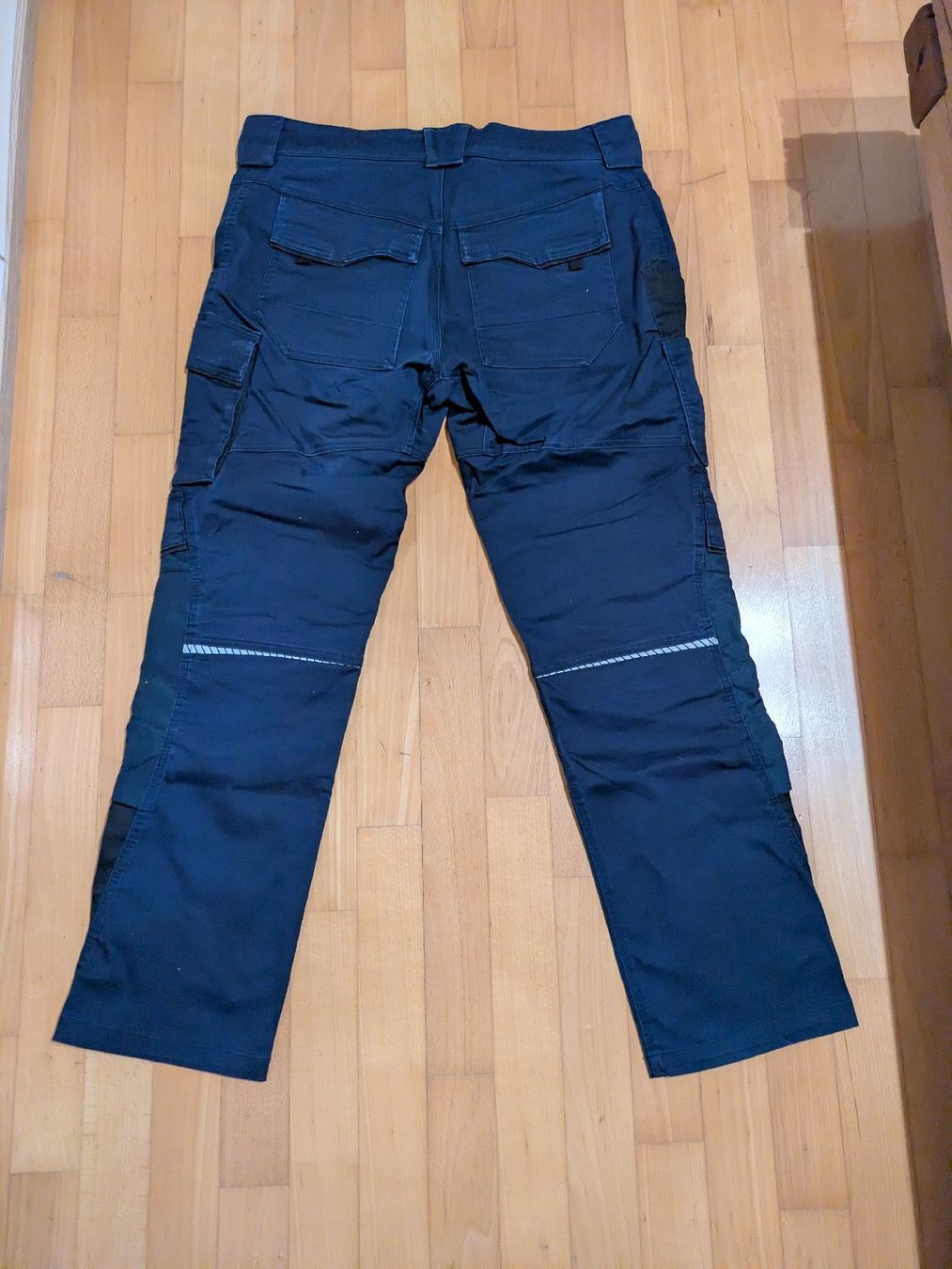 Pantalons: Leibwächter Arbeitshose – D'occasion à Wileroltigen par Fam.Mani 1