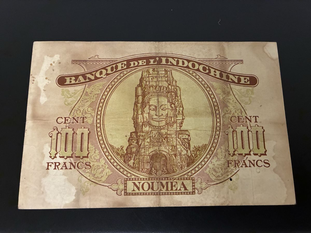 Banknoten: 100 Francs 1942 – Gebraucht aus Dällikon von Woldbanknoten 2
