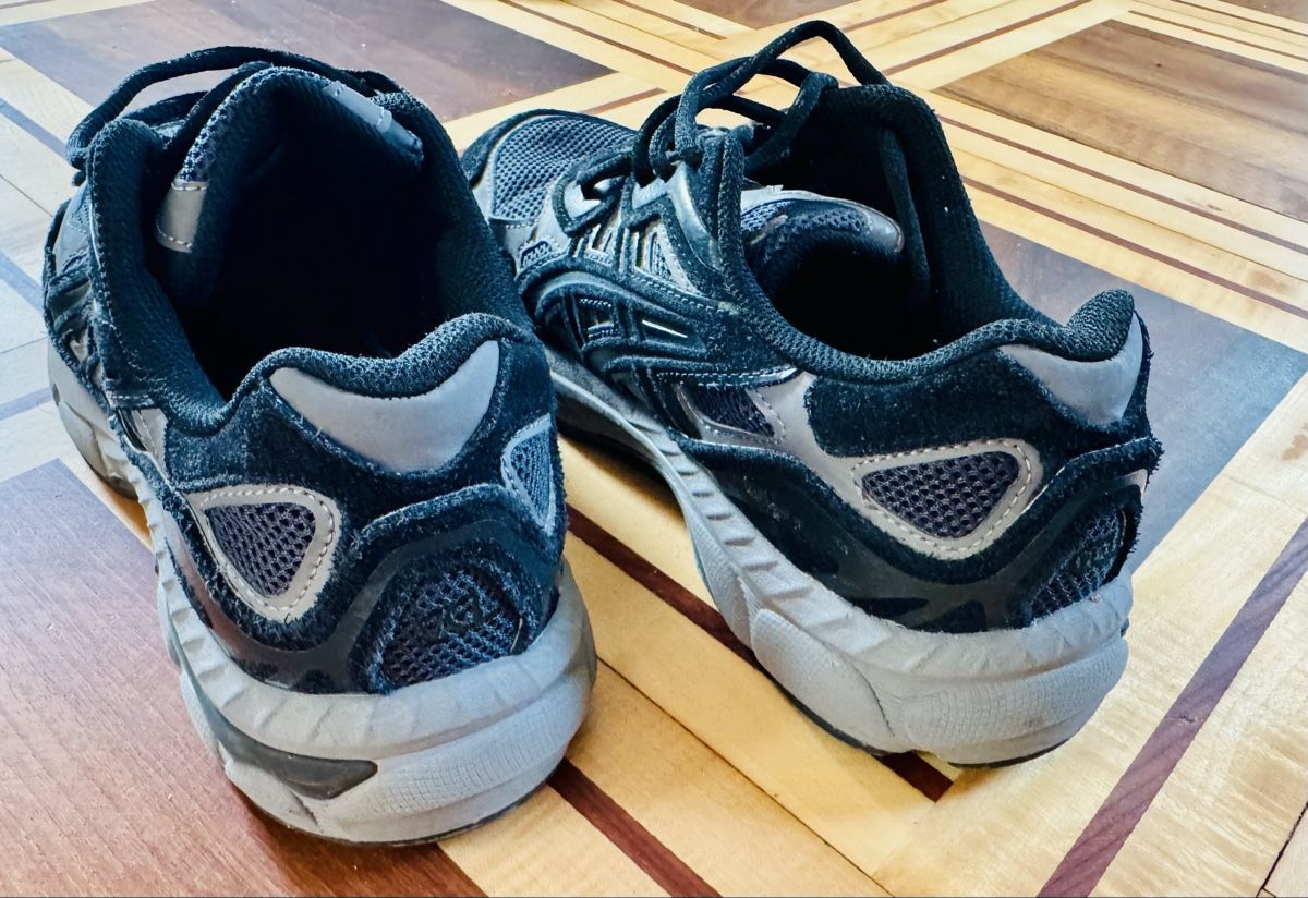 Asics Herrenschuhe: Asics Gel NYC Grösse 39 – Gebraucht aus Zürich von jazzlowa 3