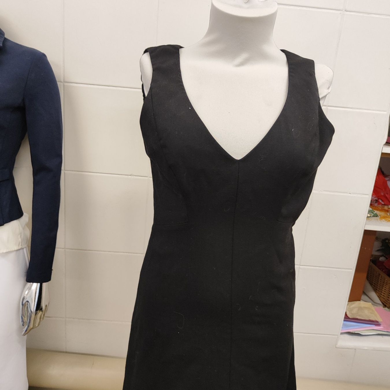 Hugo Boss Kleider: Schlichte schwarze Boss – Gebraucht aus Langnau am Albis von Judithsebi 1