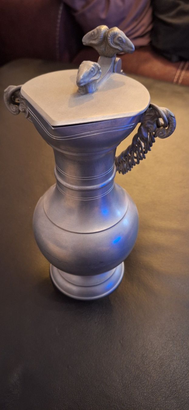 Caraffe: Zinn-Krug Wallis – Usato da Richterswil venduto da uscars