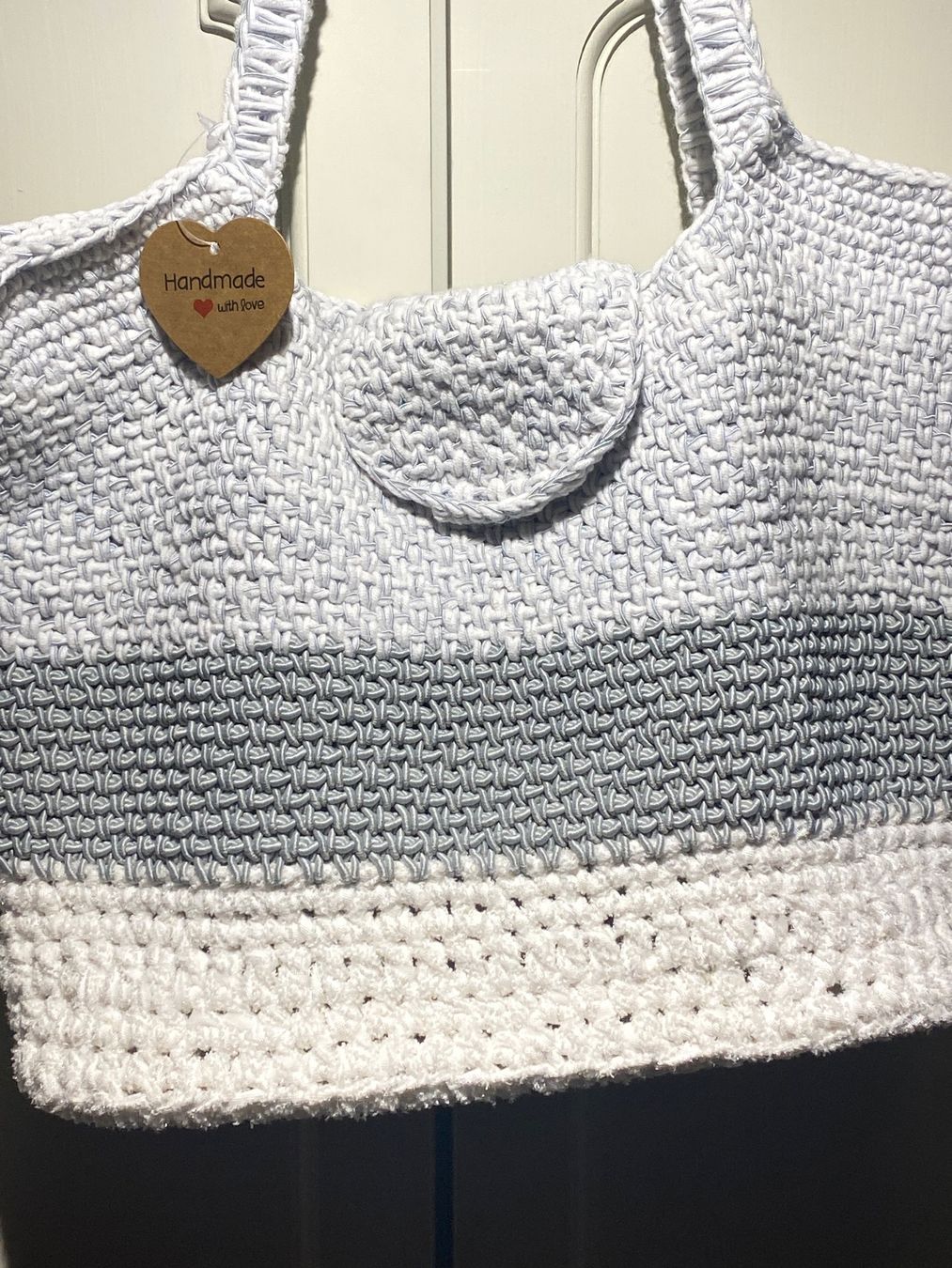 Borse da donna: HANDGESTRICKTE TASCHE WEISS-HELLGRAU UNIKAT-SHOPPER – Nuovo e nell'imballaggio originale da Meienried venduto da ManuelaBoutique 2